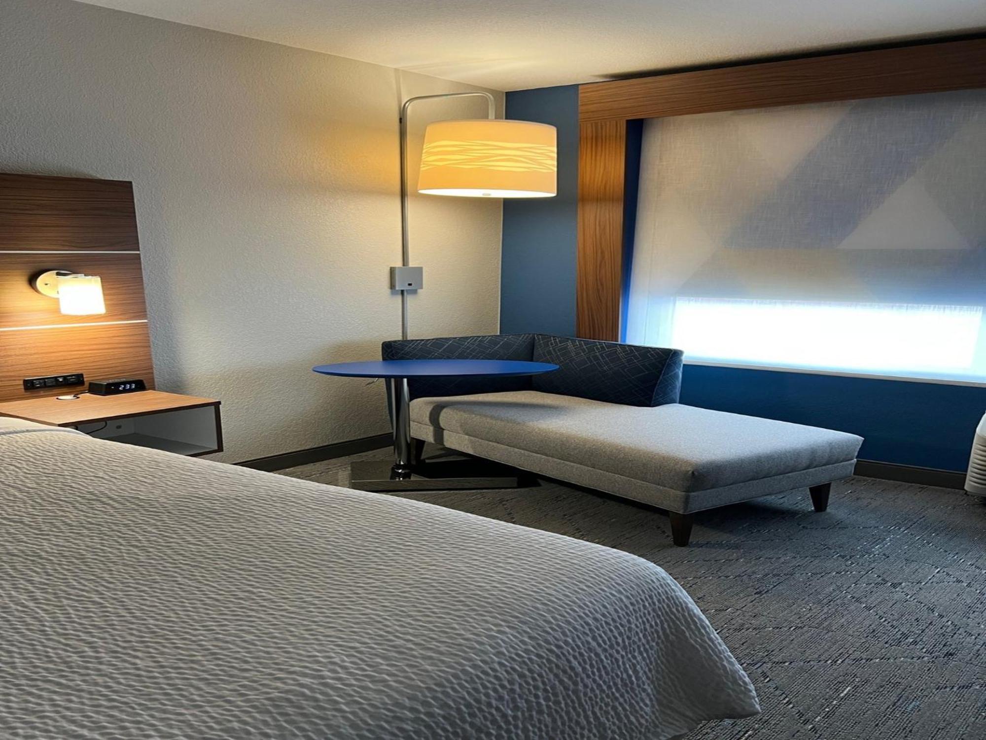 Holiday Inn Express & Suites Moore By Ihg Dış mekan fotoğraf
