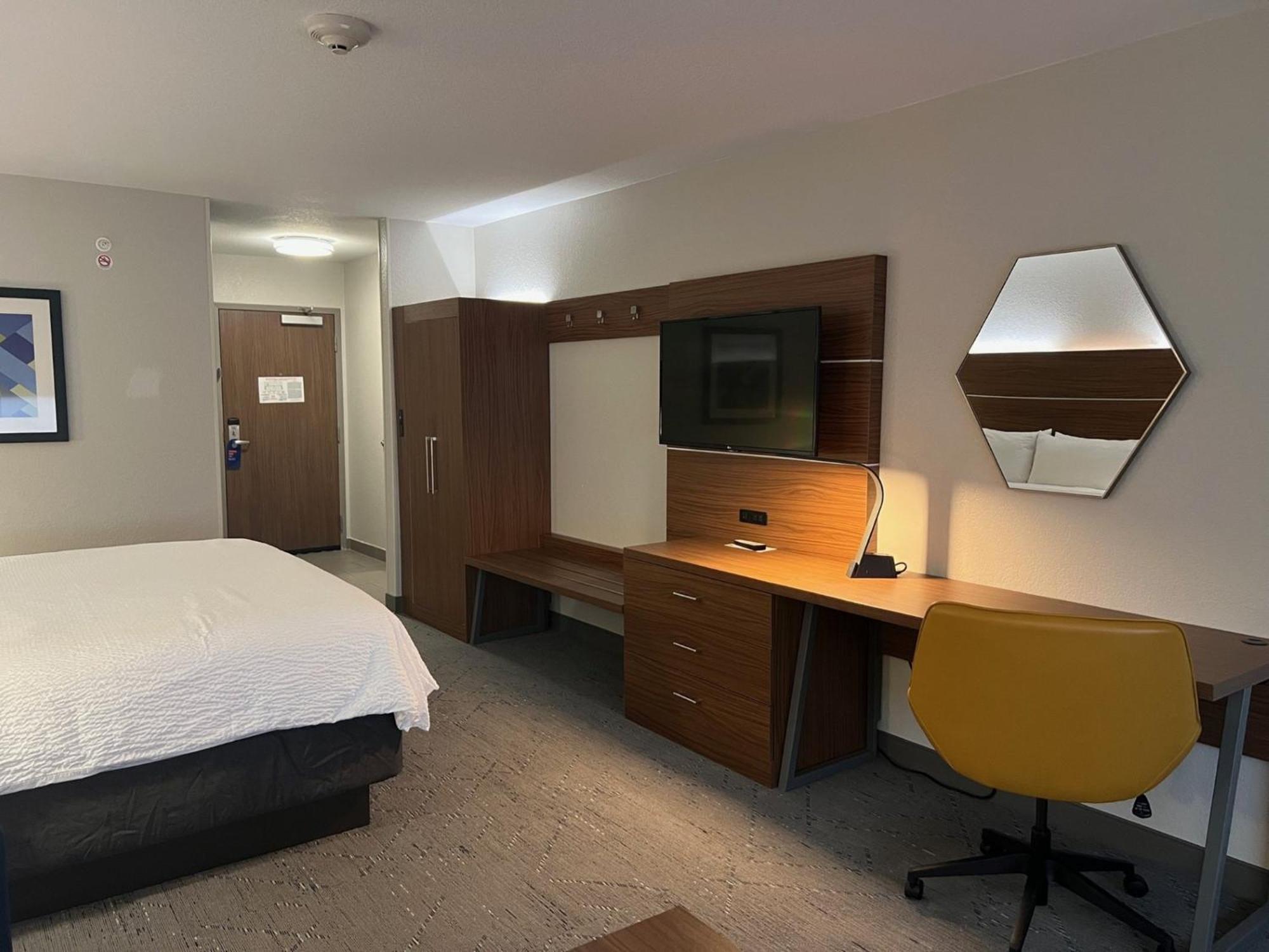 Holiday Inn Express & Suites Moore By Ihg Dış mekan fotoğraf
