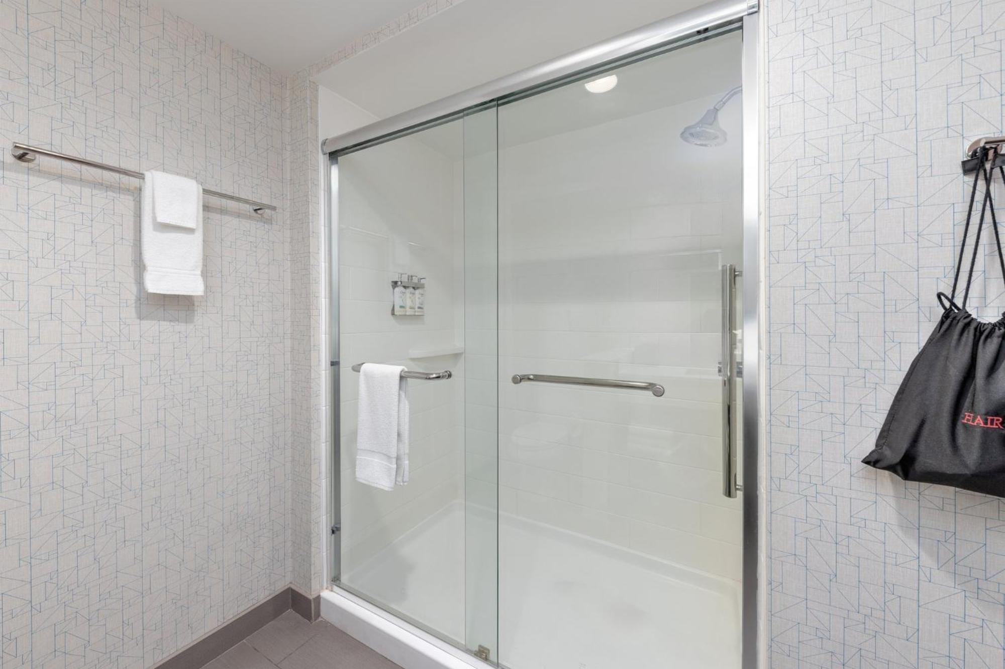 Holiday Inn Express & Suites Moore By Ihg Dış mekan fotoğraf