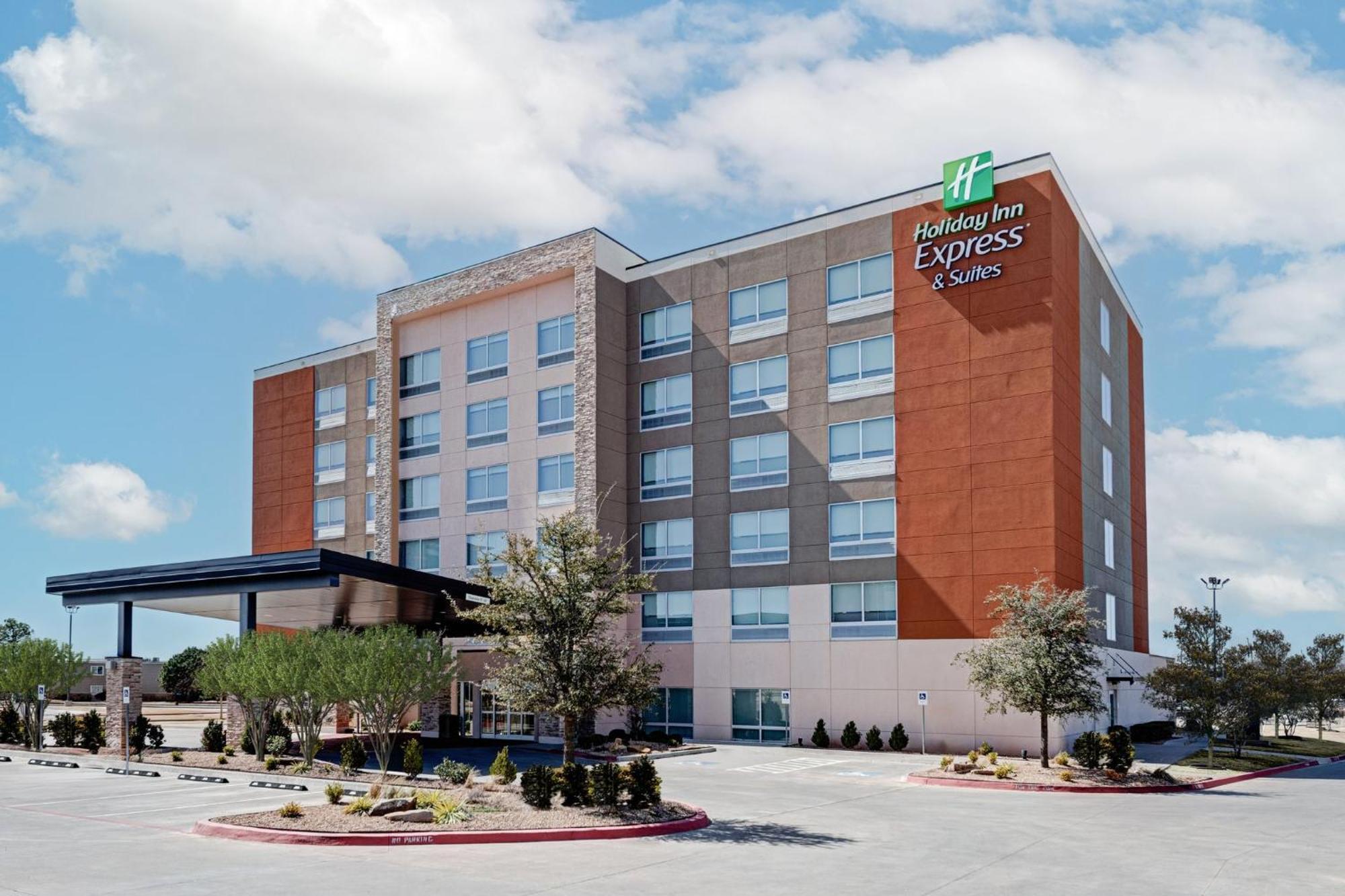 Holiday Inn Express & Suites Moore By Ihg Dış mekan fotoğraf